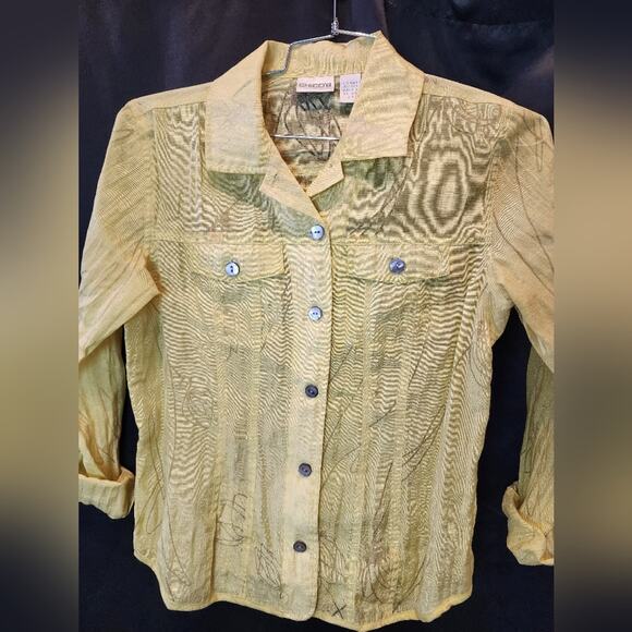 Chico's Yellow Button Blouse Semi Sheer Lightweight Casual Top Chico's Sz 1 / M - Picture 2 of 9